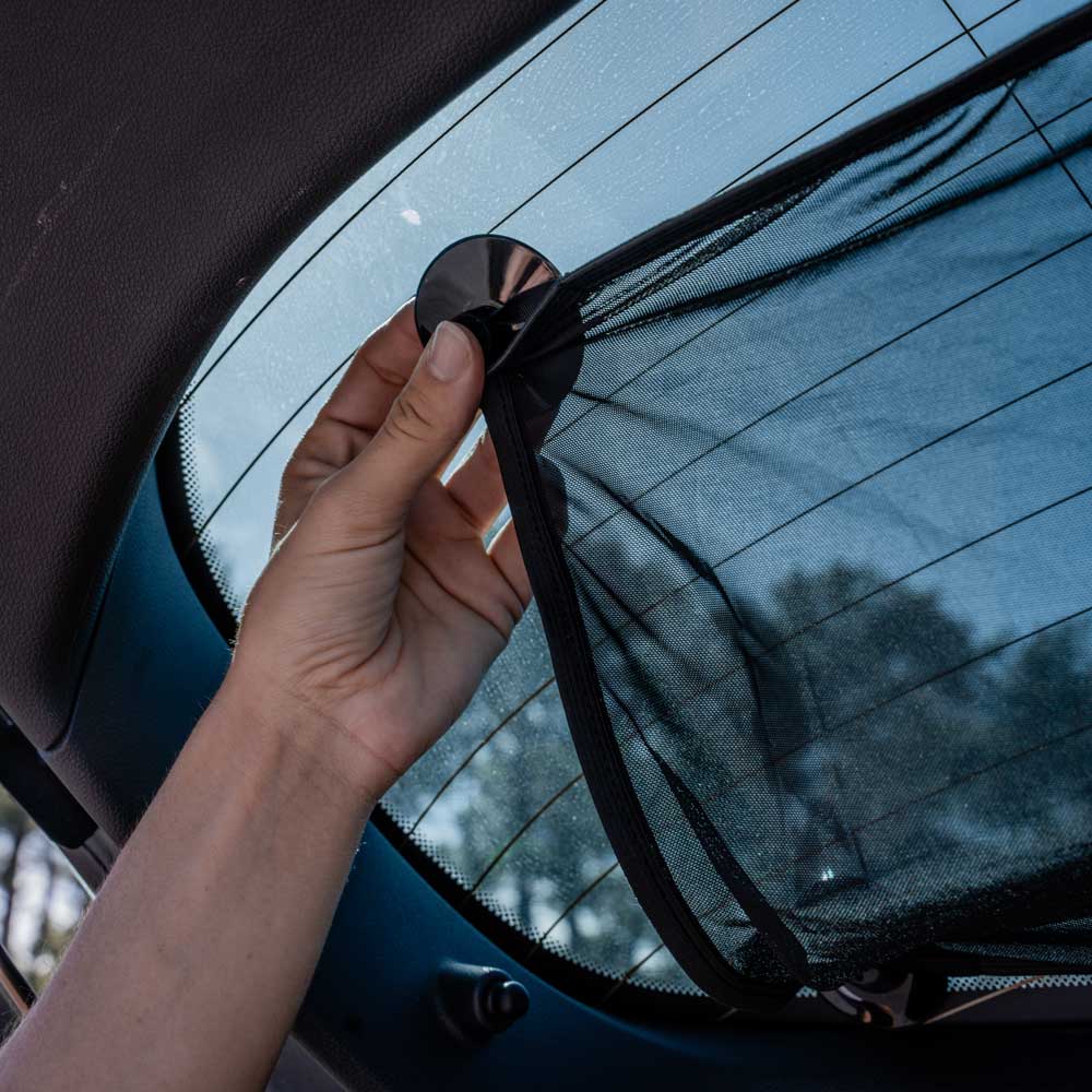 Car screen clearance shade